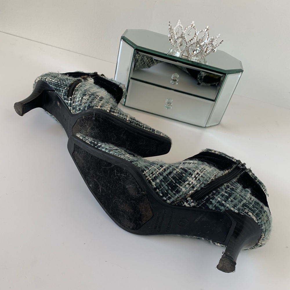 Tweed Booties - Picture 6 of 8